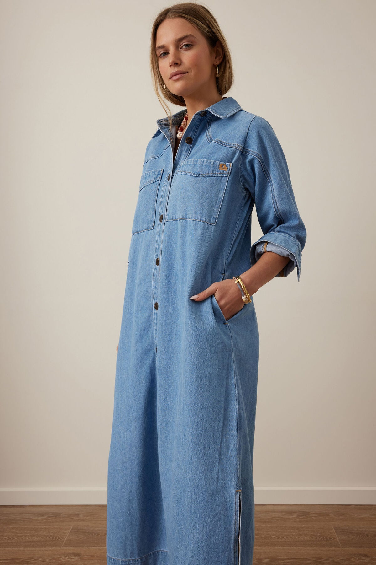 Rae Long Sleeve Midi Dress in New Vintage Blue