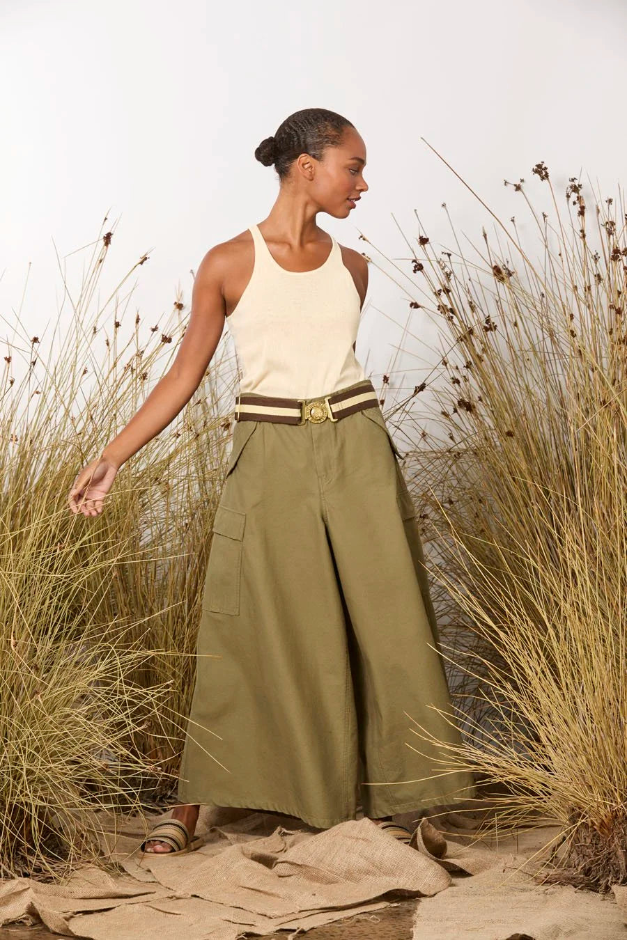 MA Dainty Indiana Pants in Army