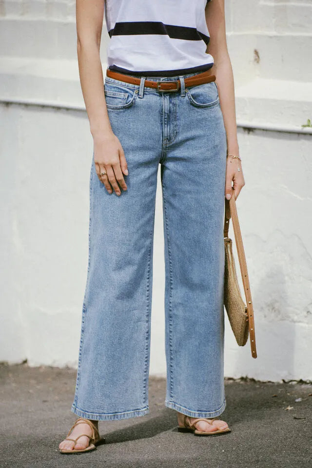 Ceres Life Evie Wide Leg Jeans in Mid Vintage Blue