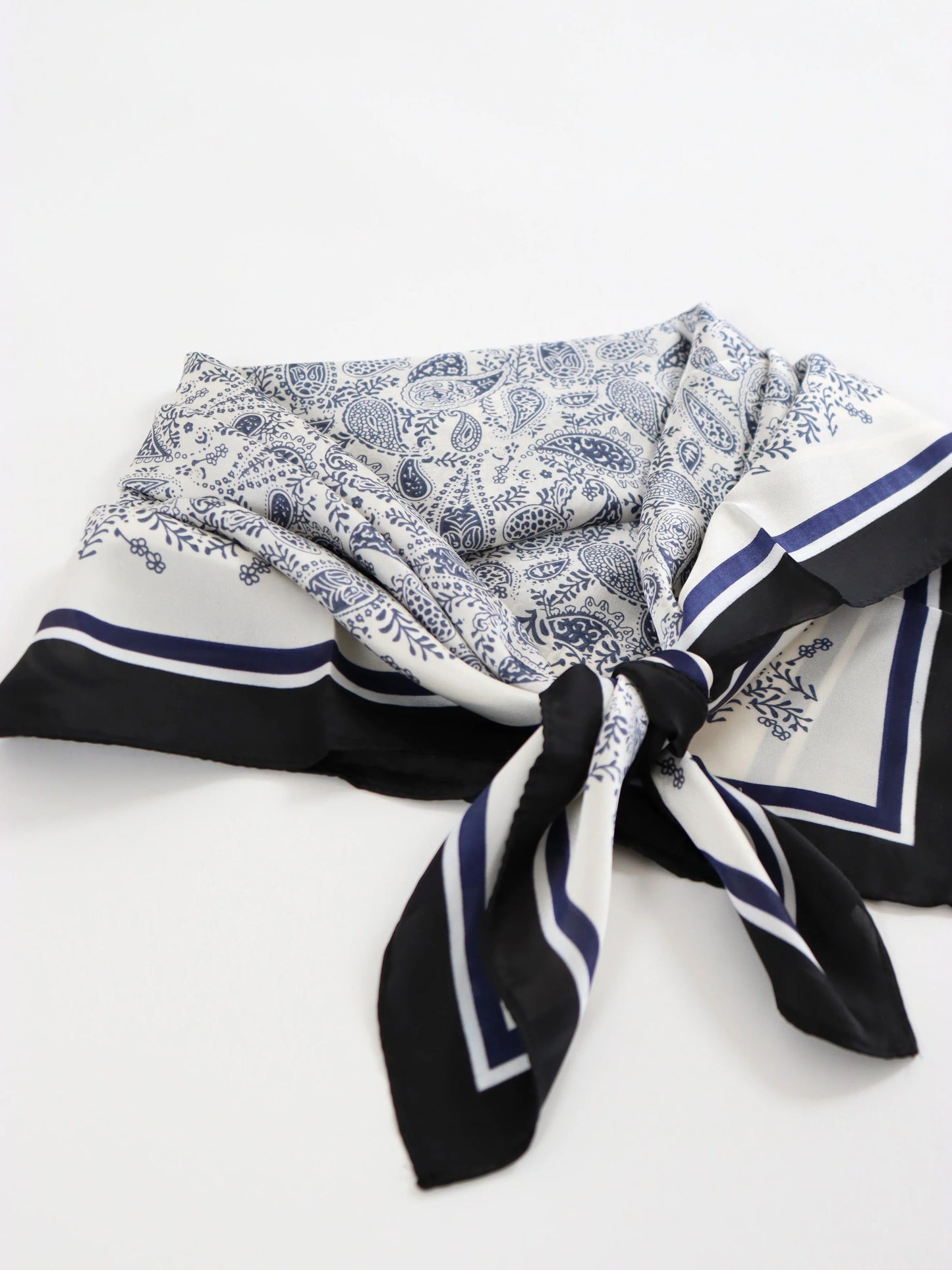 Freya Paisley Bandana