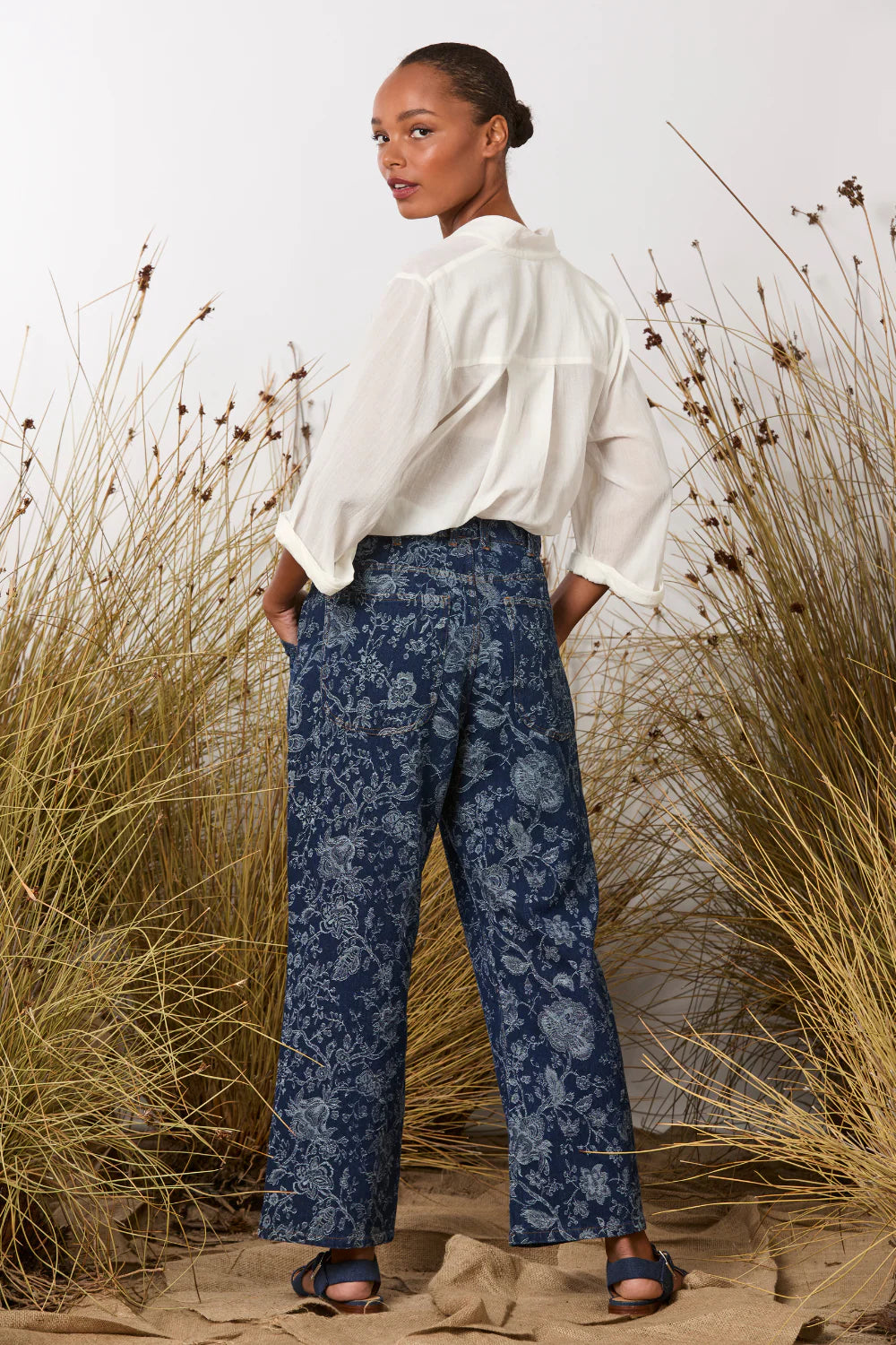 MA Dainty Disconnected Jeans