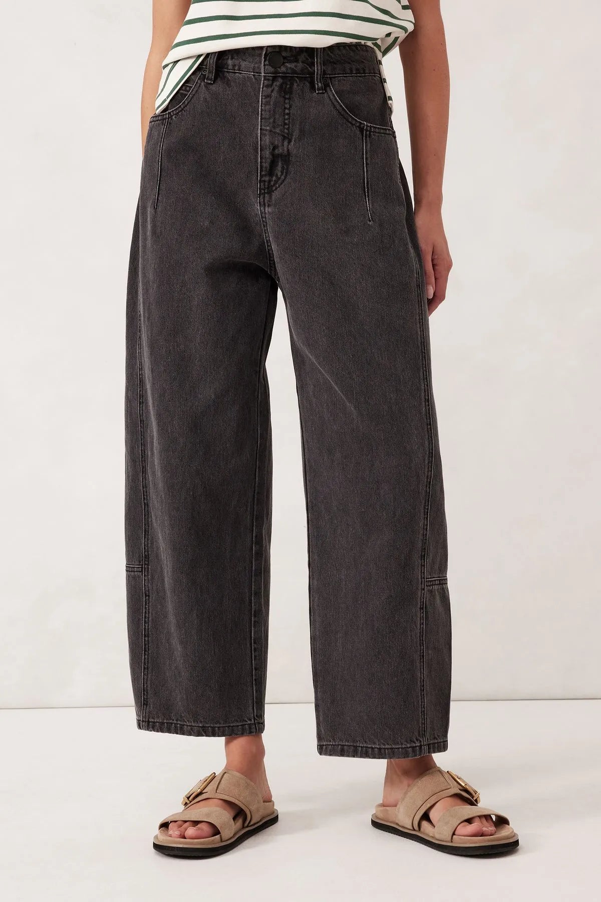 Ceres Life Darted Barrel Jeans in Washed Black