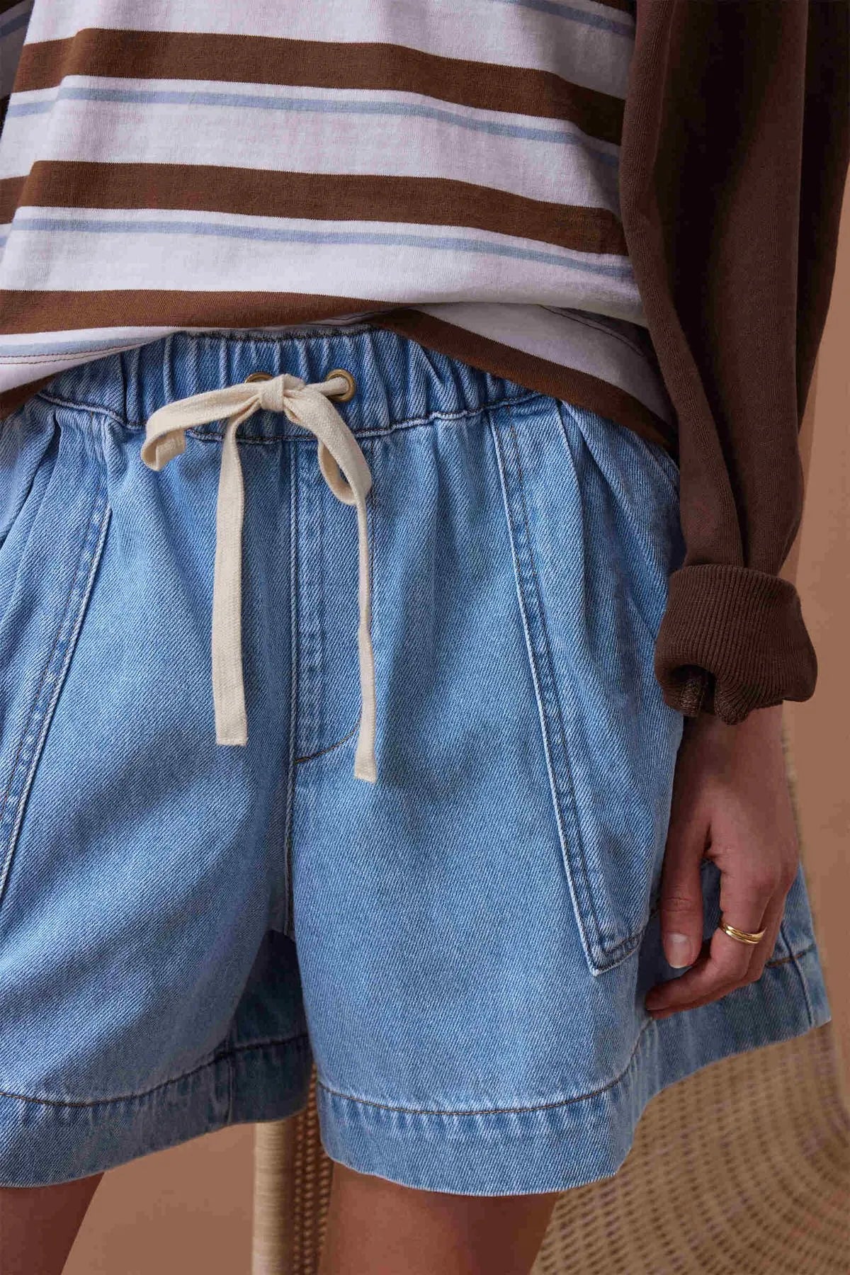 Ceres Life Relaxed Everyday Short in Mid Blue Wash