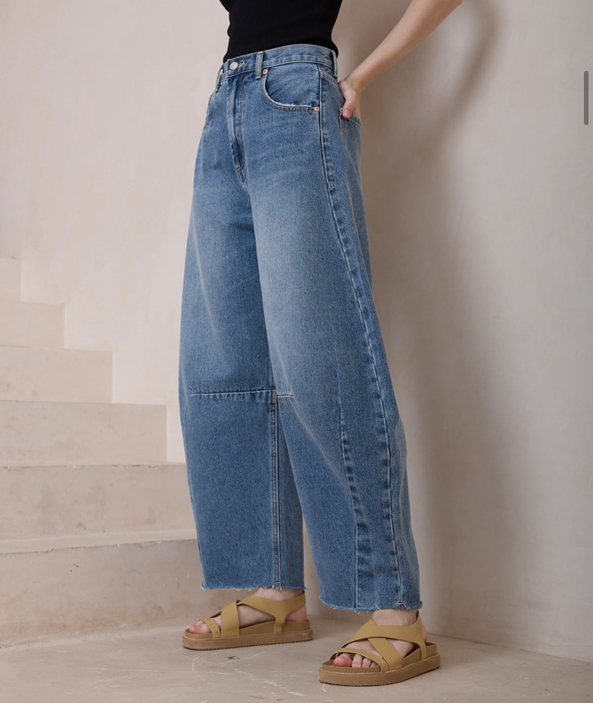 Barrel Leg Jeans
