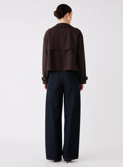 Esmaee Avenue Cropped Trench in Chocolate