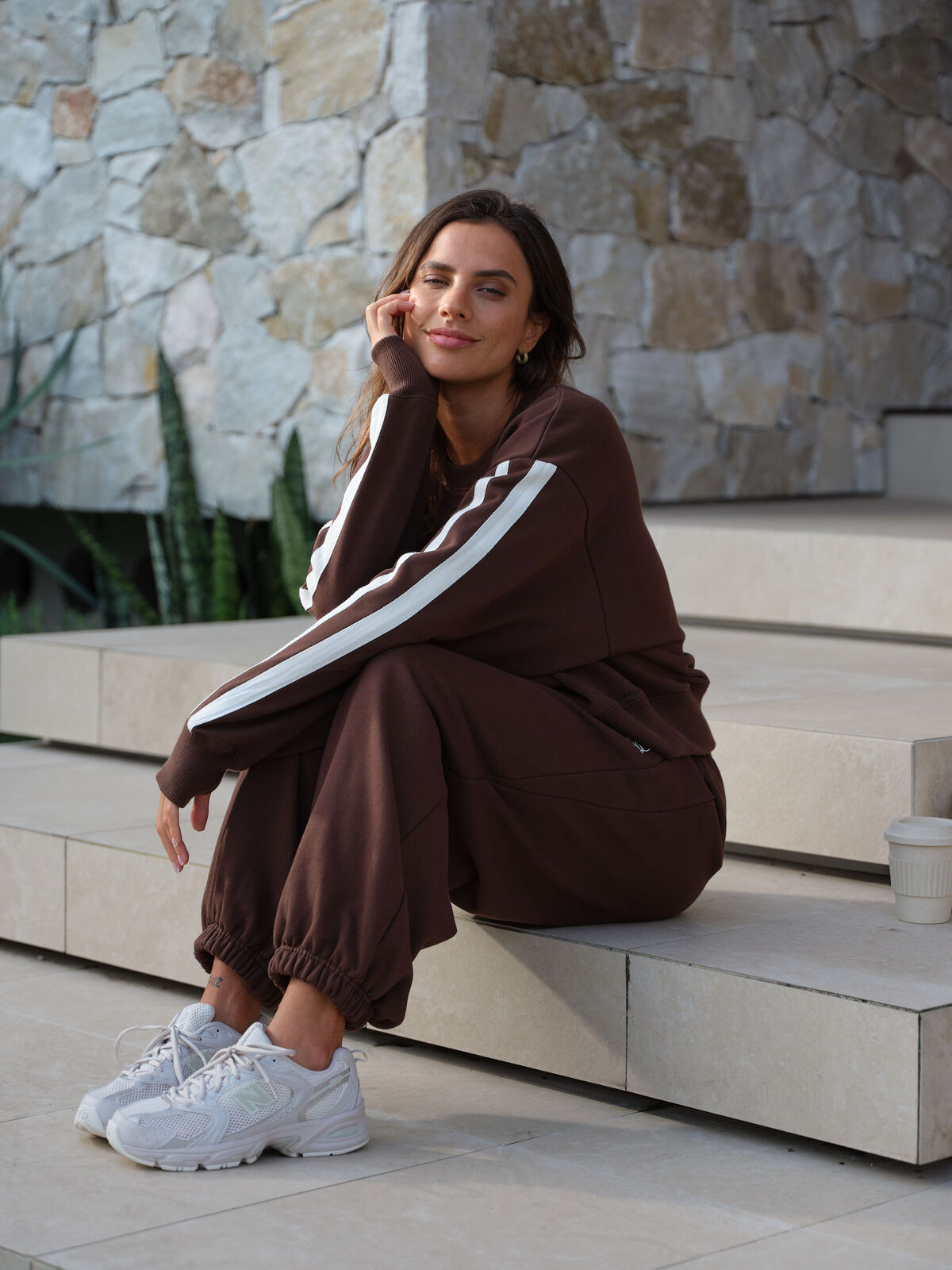 Bowie Barrel Leg Track Pant in Chocolate