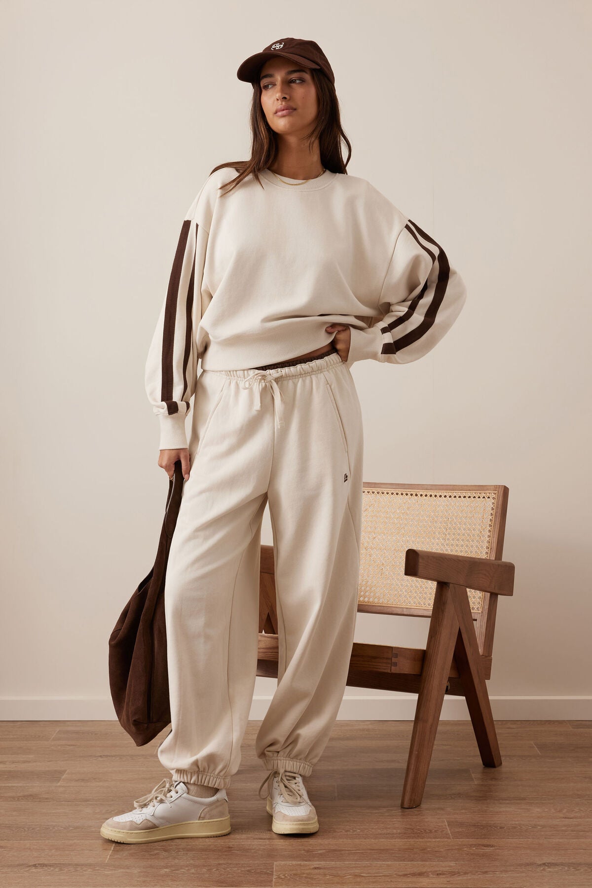 Bowie Tracksuit Pants in Buff Contrast Chocolate Bind