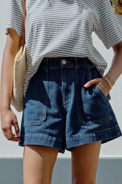 Weekender Shorts in Midnight