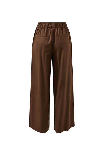 Izzie Pinstitch Pant in Chocolate