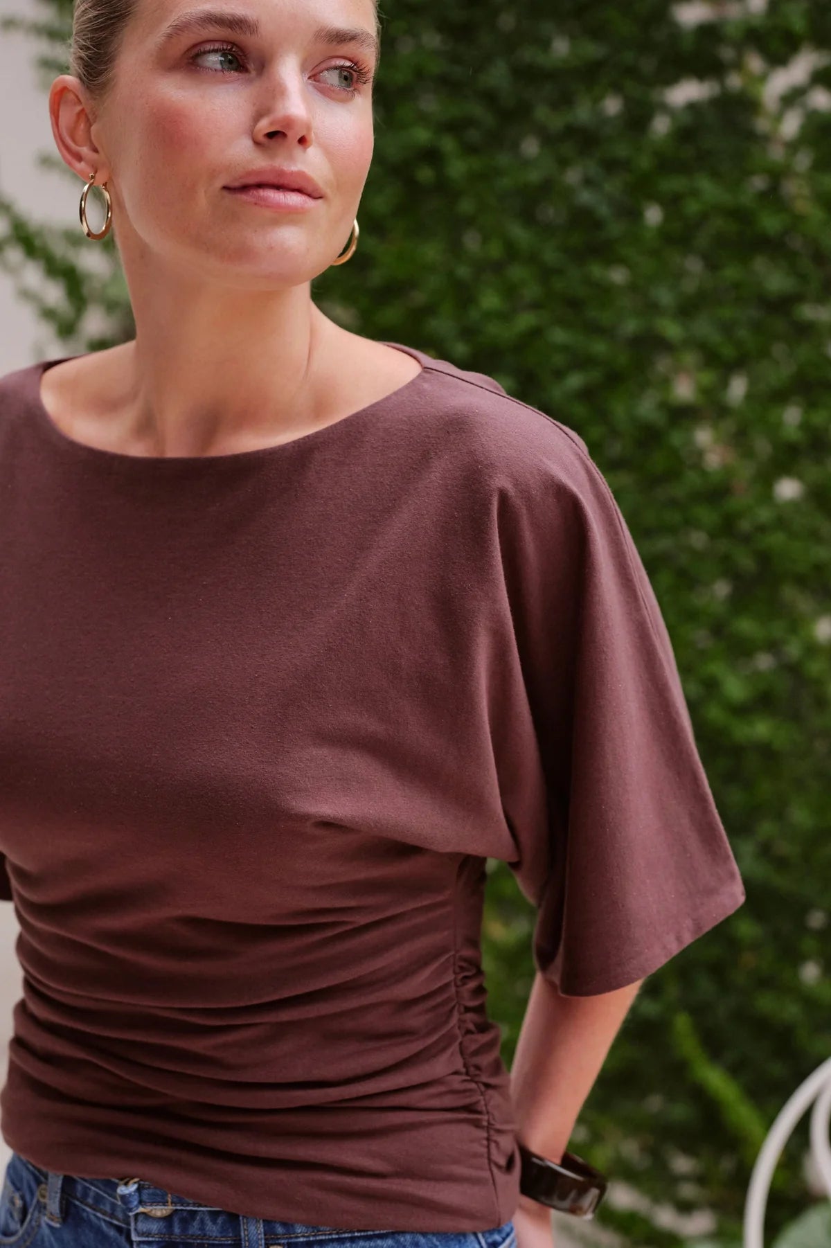 Molly Relaxed Sleeve Tee in Chocolate