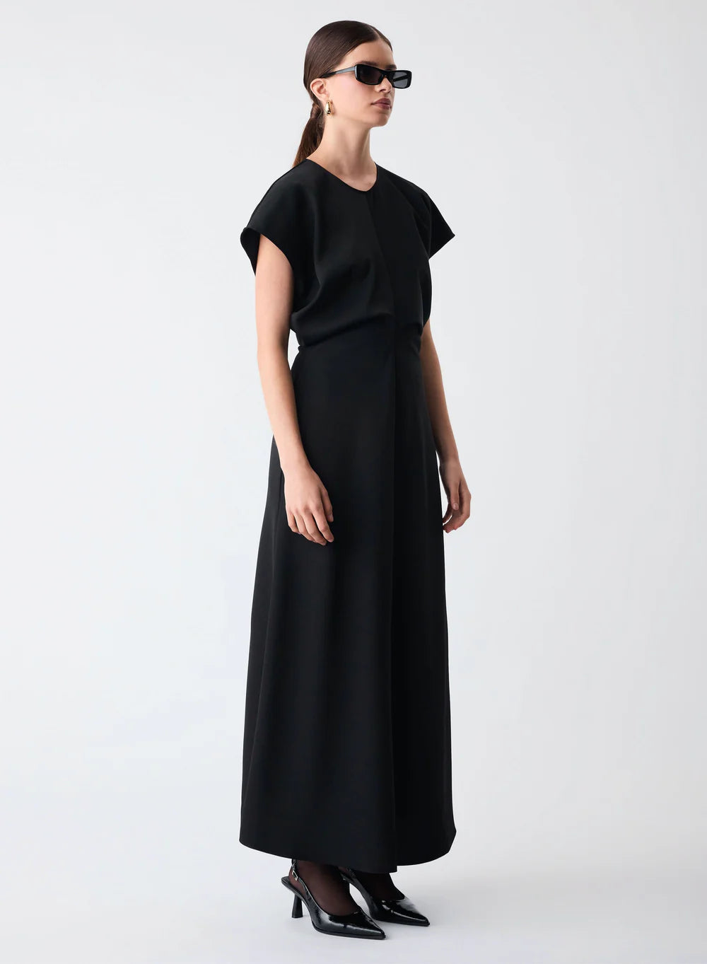 Esmaee Equivalent Maxi Dress