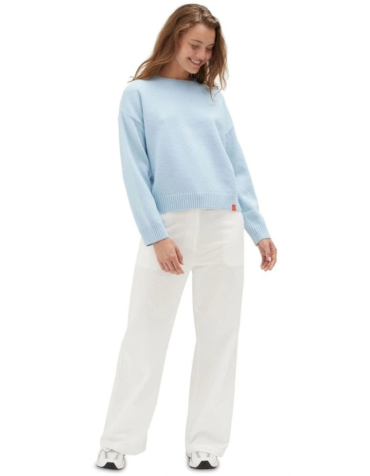Vacation Club Crew Neck Kn it Top in Blue