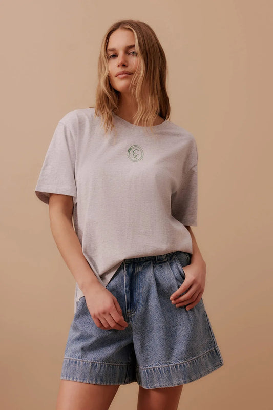 CERES LIFE STEVIE SLOUCHY TEE/CLOUD MARLE/CL CREST PRINT