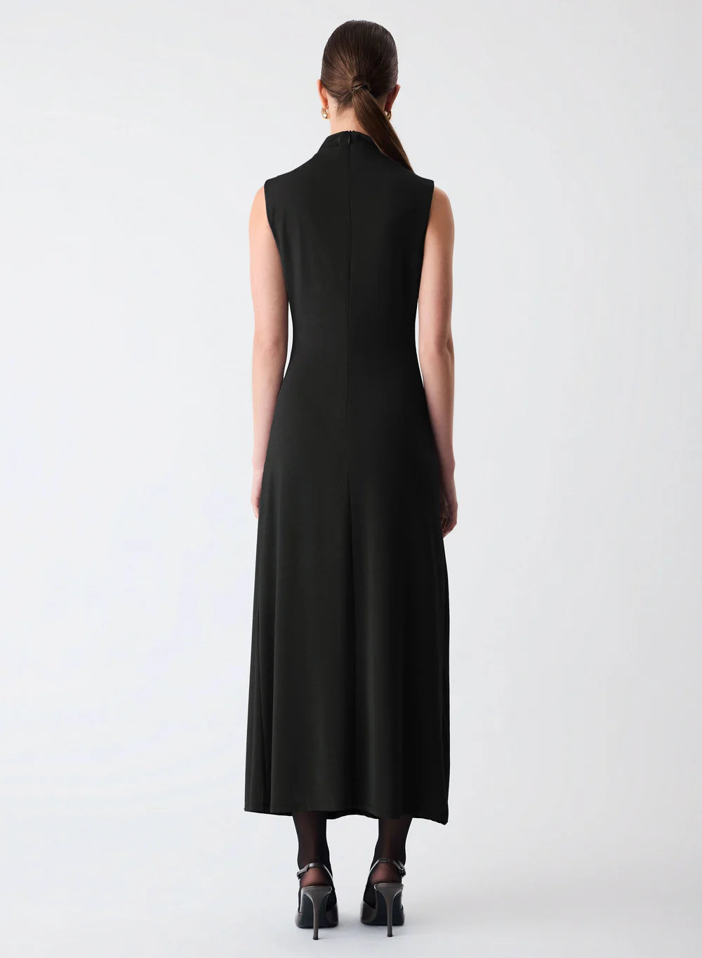Esmaee Layout Dress in Black