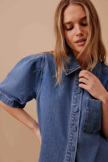 Ceres Life Dylan Pleat Short Sleeve Shirt in Fresh Indigo