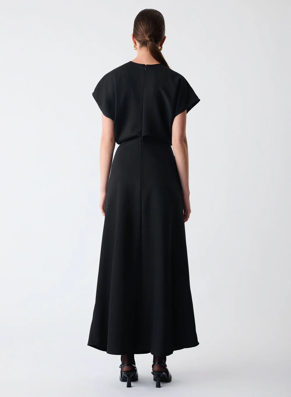 Esmaee Equivalent Maxi Dress