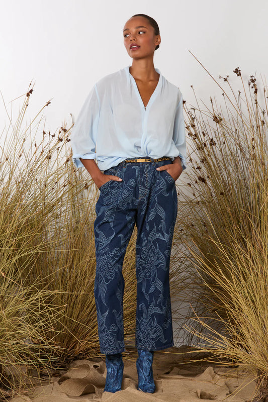 MA Dainty Disconnect Jeans in Orchids