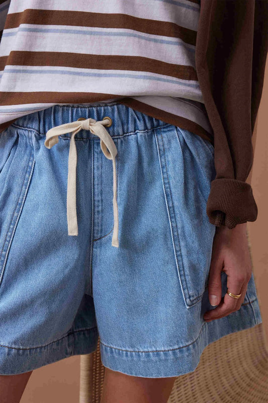 Ceres Life Relaxed Everyday Short in Mid Blue Wash
