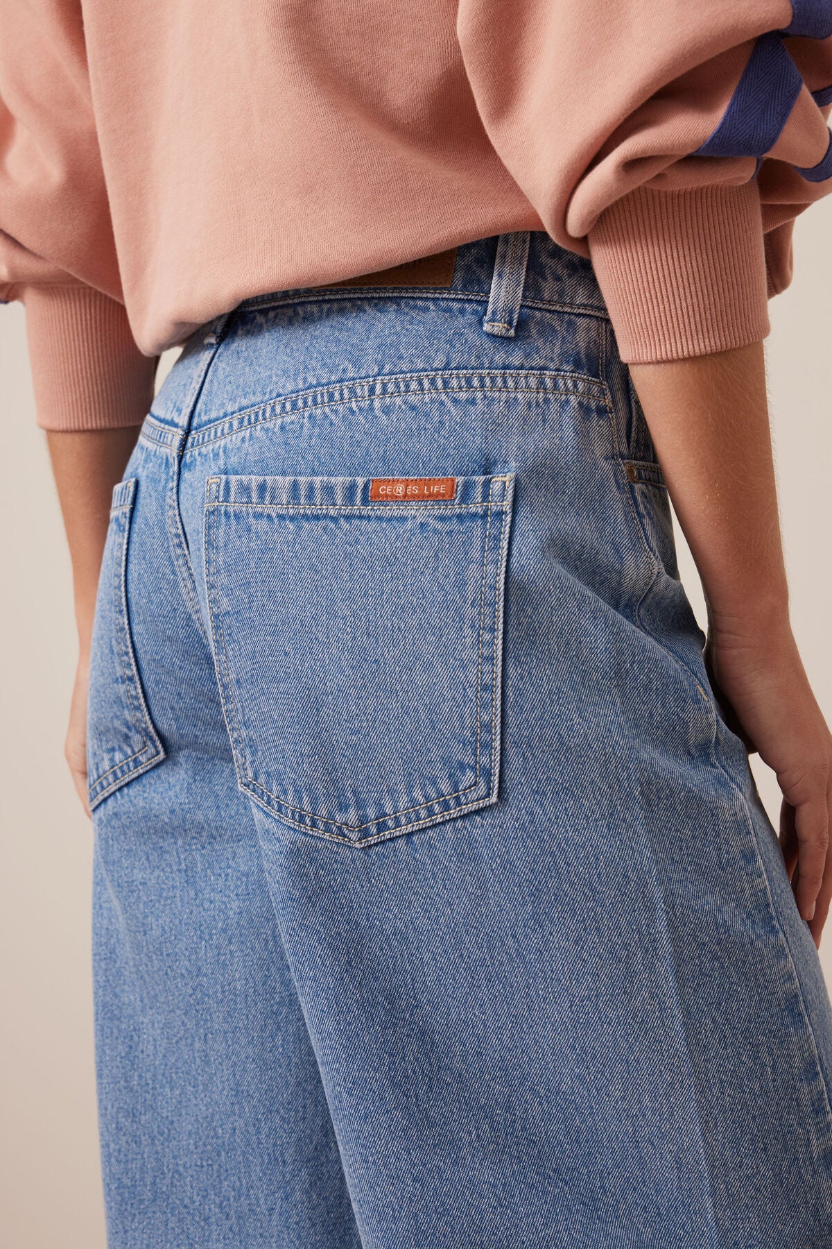 Leah Tapered Barrel Leg Jeans in Vintage Blue