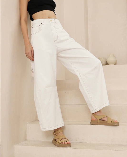 Barrel Leg Jeans in White